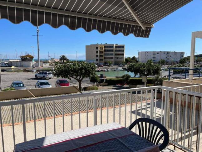 Superbe Appartement Avec Vue Sur Le Port Et Plage Saint-Pierre-la-Mer  ภายนอก รูปภาพ